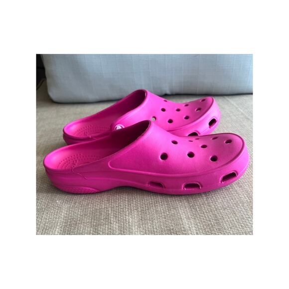 Crocs Freesail Candy Pink Clog Mule Slide | No Longer Made | Size Women's 7 EUC - Picture 4 of 9